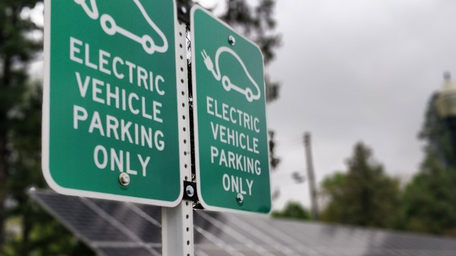 <h3>ELECTRIC VEHICLES</h3><h5>There were <span class="slideshowHighlight">over 361,000 electric vehicles</span> sold in the U.S. in 2018, compared to virtually none in 2009. In the first seven months of 2019, electric vehicle sales were up an additional 14 percent over that same period in 2018.</h5>